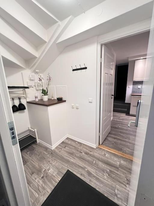 Spacious And Beautiful Apartment In Bergen With Free Parking Exteriör bild